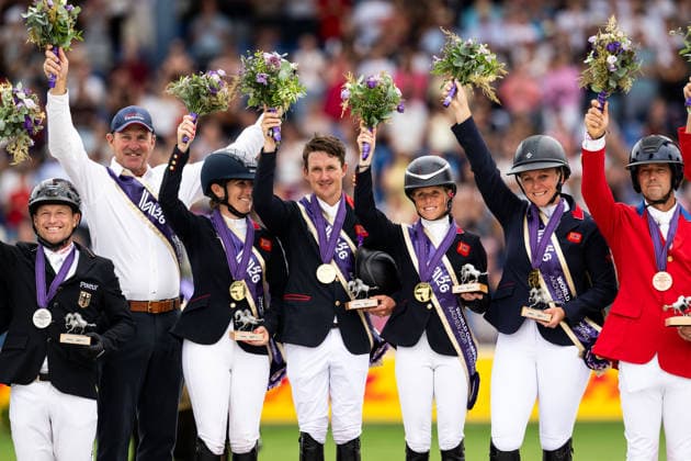 260816 Team Great Britain (Laura Collett, Tom Mcewen, Rosalind Canter and Caroline Harris) celebrate on the podium after winning team gold medal in the Eventing Show Jumping Final during day 6 of the 2026 FEI World Championships on August 16, 2026 in Aachen. Photo: Emma Wallskog BILDBYRAN kod EW EW0687 ridsport equestrian rid-vm 2026 2026 fei world championships bbeng ridsport-vm fälttävlan eventing *** August 16, 2026: Team Great Britain—Laura Collett, Tom McEwen, Rosalind Canter, and Caroline Harris—celebrate on the podium after winning the team gold medal in the Eventing Show Jumping Final on Day 6 of the 2026 FEI World Championships on August 16, 2026 in Aachen. Photo by Emma Wallskog. BILDBYRAN code EW EW0687 equestrian sports 2026 World Championships 2026 FEI World Championships BBENG equestrian sports World Championships eventing  Copyright: EMMAxWALLSKOG BB260816EW057