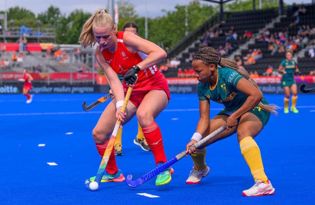 Hockey World Cup Day Two Lottie Bingham of England in action against South Africa in Pool D of the 2026 FIH Hockey World Cup at Wagener Stadium, Amstelveen 16 08 2026 UK Newspapers OUT Copyright: xGraemexWilcocksonx FIL-23788-0087