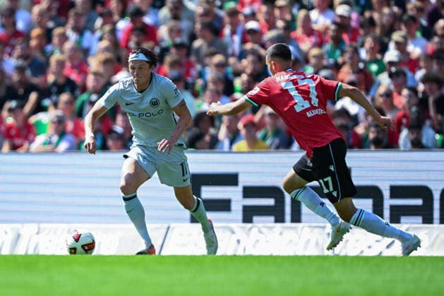2. Bundesliga - Hannover 96 - VfL Wolfsburg am 16.08.2026 in der HDI Arena in Hannover Fabian Reese (Wolfsburg) im Zweikampf gegen Bastian Allgeier (Hannover) *** 2. Bundesliga: Hannover 96 vs. VfL Wolfsburg on August 16, 2026, at the HDI Arena in Hannover; Fabian Reese (Wolfsburg) in a tackle against Bastian Allgeier (Hannover) MT