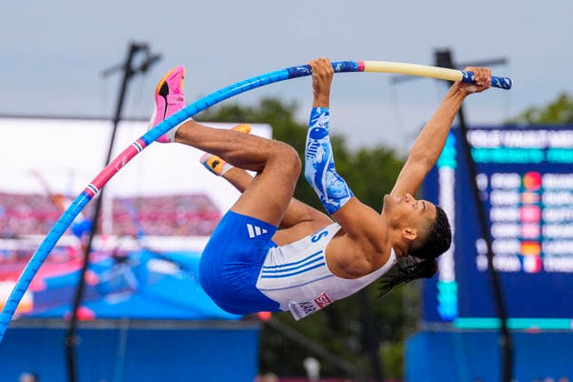 BIRMINGHAM, GREAT BRITAIN - AUGUST 16, 2026 : Emmanouil KARALIS (GRE Greece) competing in the pole vault final during the European Athletics Championships at Alexander Stadium on August 16, 2026 in Birmingham, Great Britain. Great Britain Copyright: xLeahxKohringx