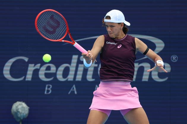 August 16, 2026, Mason, Oh, USA: Cincinnati Open Tennis 2026 - Emiliana Arango hits a ball against Iga Swiatek. 2026 08 16. Cincinnati Open Tennis 2026  - ZUMAn24_ 20260816_zaf_n24_069 Copyright: xWallyxNellx