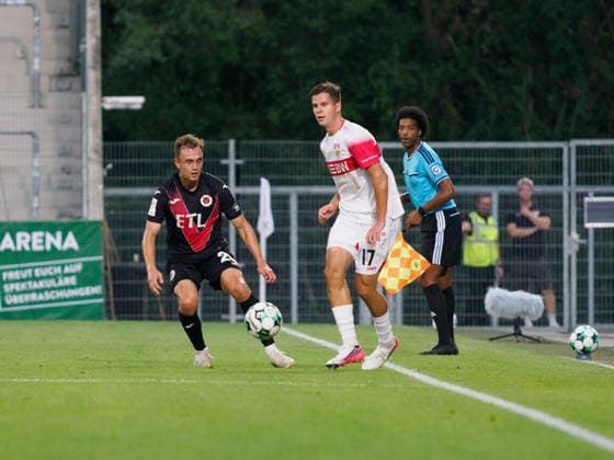 Kilian Jakob (FC Viktoria Koeln, 26), Antonijo Janjic (VfB Stuttgart U23, 17) am Ball GER, Fussball, VfB Stuttgart II vs. Viktoria Koeln, 3. Liga, 2. Spieltag, Saison 2026 2027, 16.08.2026 GER, Fussball, VfB Stuttgart II vs. Viktoria Koeln, 3. Liga, 2. Spieltag, Saison 2026 2027, 16.08.2026 Aspach *** Kilian Jakob, FC Viktoria Cologne, 26; Antonijo Janjic, VfB Stuttgart U23, 17, in action; GER, Soccer, VfB Stuttgart II vs. Viktoria Cologne, 3. Liga, Matchday 2, 2026–2027 season, August 16, 2026 GER, Soccer, VfB Stuttgart II vs. Viktoria Cologne, 3rd Division, Matchday 2, 2026–2027 season, August 16, 2026 Aspach Copyright: xCarstenxSchweringx EP_CSG