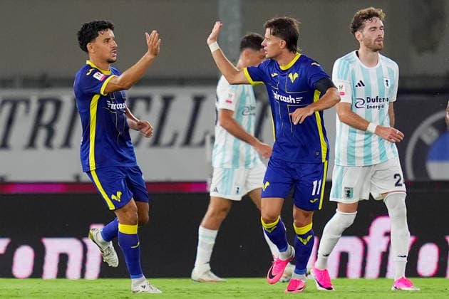 Verona s Mattia Compagnon celebrates after scoring 1-1 during Frecciarossa Italian Cup 2026 2027 soccer match between Hellas Verona and Entella at the Bentegodi Stadium in Verona, north Italy - Sunday August 16, 2026. - Soccer .  Copyright: xSpada LaPressex