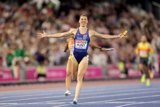 2026 European Athletics Championships, Alexander Stadium, Birmingham, England 16 8 2026 4x100m Mixed Relay Great Britain Amy Hunt™s celebrates winning gold Amy Hunt™s celebrates winning gold 16 8 2026  Copyright: xx 0U6A8683