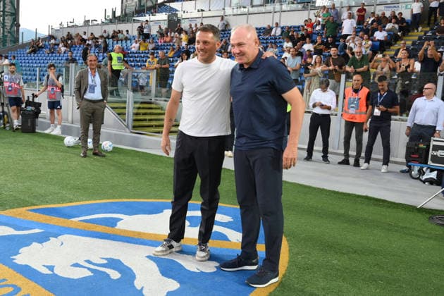 SOCCER - Coppa Italia - Frosinone Calcio vs. SS Juve Stabia Photo by IPA ABACAPRESS.COM87549870 - Pietro De Gregorio, coach of SS Juve Stabia, and Massimiliano Alvini, coach of Frosinone Calcio, during the Coppa Italia Freccia Rossa match between Frosinone Calcio and SS Juve Stabia at Benito Stirpe Stadium Frosinone Italy  Copyright: xIPAxSport ABACAx