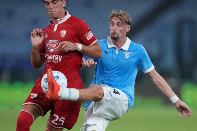Lazio™s Kenneth Taylor Mantova™s Lorenzo Ignacchiti during the preliminary round soccer match of the 2026 2027 Frecciarossa Coppa Italia between Lazio and Mantova At the Stadio Olimpico in Rome, Italy - Sunday, August 16, 2026. Sports - Soccer  Copyright: xAlfredoxFalcone LaPressex