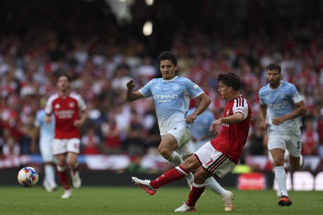 CARDIFF, WALES, AUG 16: Christos Tzolis of Arsenal passes the ball during the FA Community Shield match between Arsenal and Manchester City at the Millennium Stadium in Cardiff, Wales on 16th of August (photo by Qian Jun Sports Press Photo)  Copyright: xQianxJun SportsxPressxPhotox Sportspressphoto_SPR209581
