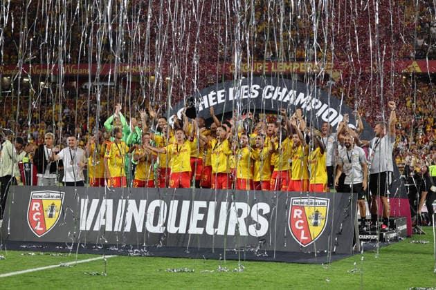 FOOTBALL : RC Lens vs Paris Saint-Germain - TrophÃ e des Champions - 16 08 2026 Joie des joueurs de Lens qui remportent le TrophÃ e des Champions 2026 lors du match RC Lens vs Paris Saint-Germain, TrophÃ e des Champions, stade Bollaert-Delelis, le 16 aoÃ»t 2026 - photo Laurent Sanson PsnewZ  Copyright: xLaurentxSANSONx xPsnewZx