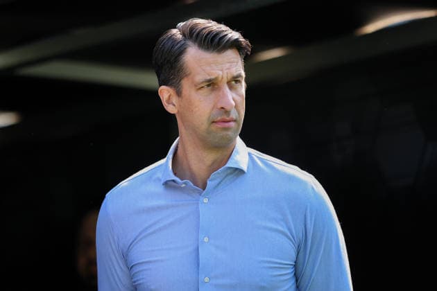 2026.08.16, xkwix, Fußball, 2. Bundesliga, Hannover 96 - VfL Wolfsburg, Heinz von Heiden Arena, 2.Spieltag, Saison 2026 2027: Jonas Boldt (Hannover 96 Geschaeftsfuehrer schaut entschlossen DFB regulations prohibit any use of photographs as image sequences and or quasi-video. Photo: xKamilxWilkowskixPressefotoKochx Niedersachsen Deutschland *** August 16, 2026, xkwix, Soccer, 2. Bundesliga, Hannover 96 vs. VfL Wolfsburg, Heinz von Heiden Arena, Matchday 2, 2026–2027 Season Jonas Boldt, Hannover 96’s sporting director, looks determined. DFB regulations prohibit any use of photographs as image sequences and or quasi-video. Photo: xKamilxWilkowskixPressefotoKochx, Lower Saxony, Germany