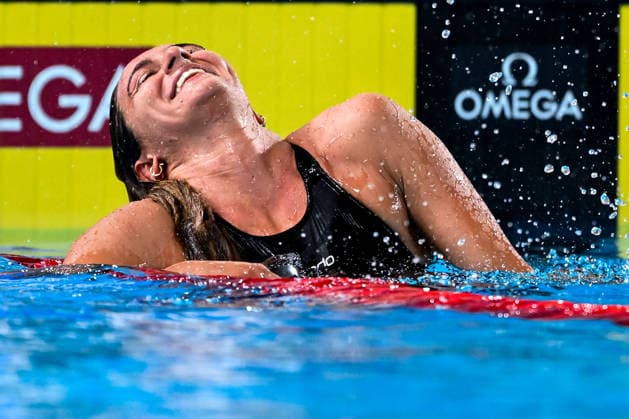 Simona Quadarella of Italy celebrates after winning the gold medal in the swimming 400m Freestyle Women Final during the European Aquatics Championships at the Olympic Aquatic Center in Paris (France), August 16, 2026. Andrea Masini Deepbluemedia Insidefoto