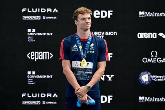 Leon Marchand of France celebrates after winning the gold medal in the swimming 400m Freestyle Men Final during the European Aquatics Championships at the Olympic Aquatic Center in Paris (France), August 16, 2026. Giorgio Scala DBM - Deepbluemedia Insidefoto
