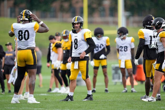 August 16, 2026, Latrobe, Pa, USA: August 16, 2026: Aaron Rodgers 8 during the Pittsburgh Steelers Training Camp at Saint Vincent College in Latrobe PA. NFL, American Football Herren, USA 2026: Steelers Training Camp AUG 16  - ZUMAa234 20260816_zsa_a234_055 Copyright: xAMGx