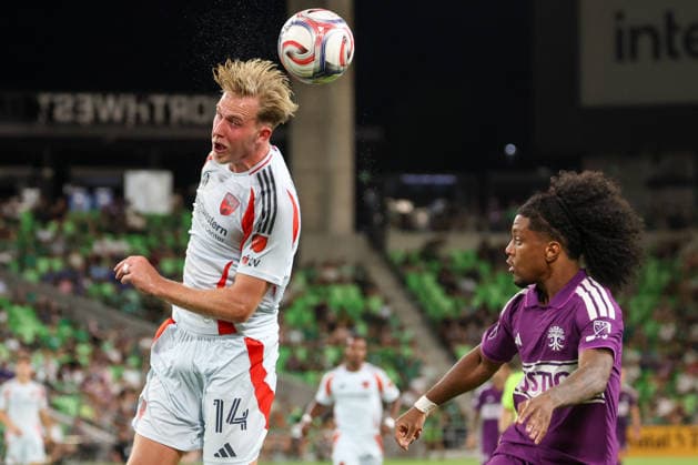 AUSTIN, TX - AUGUST 16: Midfielder Herman Johansson 14 of FC Dallas heads away a crossing ball intended for forward Jayden Nelson 7 of Austin FC during the MLS, Fussball Herren, USA match between Austin FC and FC Dallas on August 16, 2026, at Q2 Stadium in Austin, TX. (Photo by David Buono Icon Sportswire) SOCCER: AUG 16 MLS Austin FC vs FC Dallas EDITORIAL USE ONLY Icon260816037