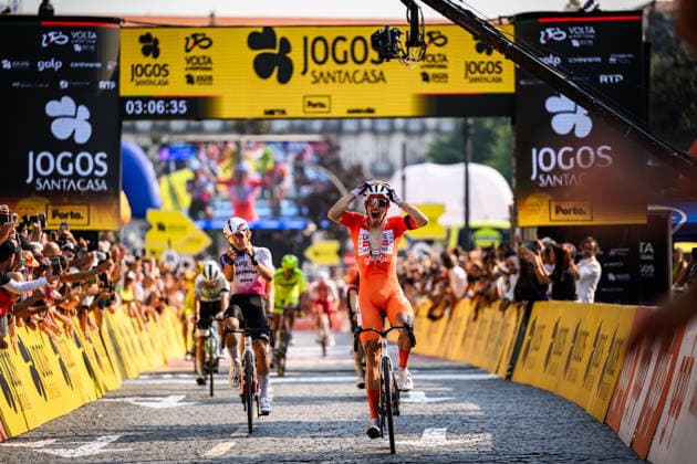 87th Volta A Portugal - 10th Stage Rui Oliveira of UAE Team Emirates - XRG wins the 136.9km stage of the 87th Volta a Portugal - Stage 10 Maia - Porto, finishing in the Aliados, at Porto, Porto. porto Porto Portugal  Copyright: xPedroxBrandaox originalFilename:brandao-voltaapo260816_npKzh.jpg
