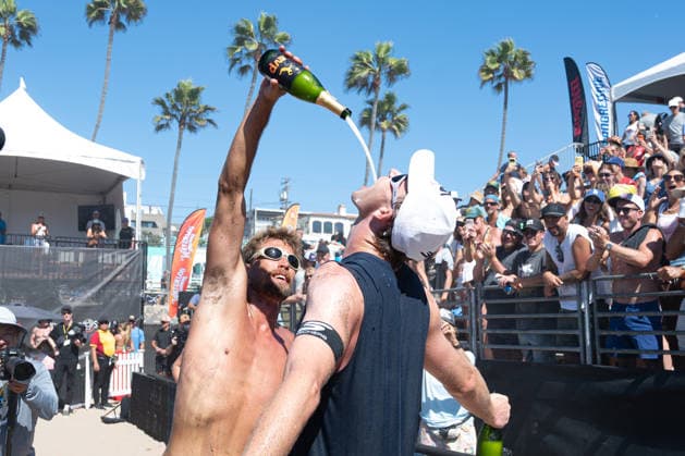 2026 AVP Manhattan Beach Open Andy Benesh and Taylor Crabb celebrate after winning the men s finals during the 2026 Manhattan Beach Open at Manhattan Beach Pier in Manhattan Beach, United States, on August 16, 2026. Manhattan Beach Californai United States  Copyright: xEdwinxSox originalFilename:so-2026avpm260816_np4TK.jpg
