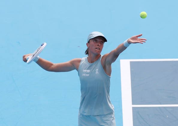 August 17, 2026, Mason, Ohio, USA: IGA SWIATEK of Poland during the match against M. Sakkari of Greece in the third round of tennis tournament WTA, Tennis Damen 1000 Cincinnati Open in Mason, USA. Mason USA - ZUMAc278 20260817_zsp_c278_008 Copyright: xMarcinxCholewinskix