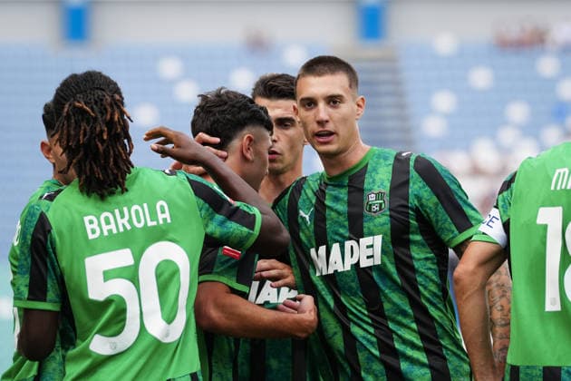 Sassuolo s Cristian Volpato celebrates after scoring the 1-0 goal for his team during the Round of 32 of Frecciarossa Italian Cup 2026 2027 match between Sassuolo and Cesena at Mapei Stadium Cittˆ del Tricolore - Soccer - Reggio Emilia, Italy - Monday August 17, 2026  Copyright: xMassimoxPaolone LaPressex