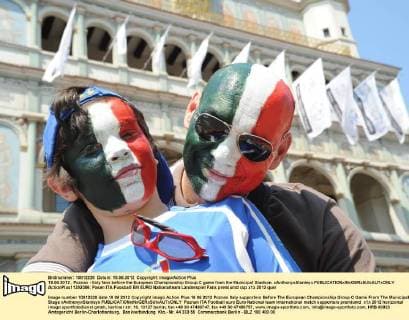 Football, EURO 2012, Fans from Italy and Ireland