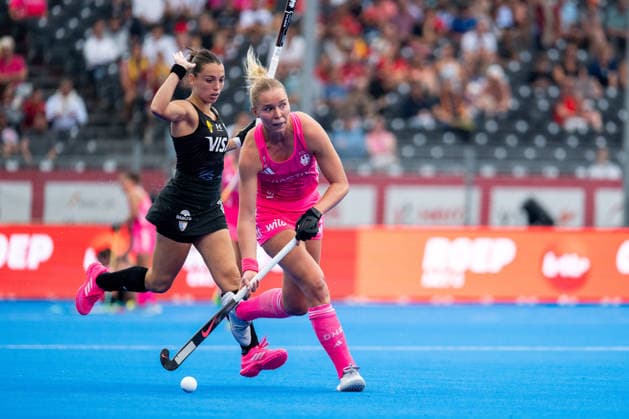 17.08.2026, BEL, Hockey, Frauen, FIH Weltmeisterschaft, Länderspiel, Deutschland vs Argentinien Lynn Krings ( Deutschland, 17 ) am Ball, Wavre Belfius Arena Wallonisch-Brabant Belgien *** August 17, 2026, BEL, Field Hockey, Women s, FIH World Championship, International Match, Germany vs. Argentina Lynn Krings Germany, 17 on the ball, Wavre Belfius Arena, Walloon Brabant, Belgium Copyright: xNordphoto Memmlerx