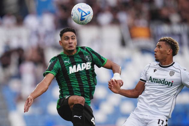Sassuolo s Simone Cinquegrano fights for the ball with Cesena s Maat Daniel Caprini during the Round of 32 of Frecciarossa Italian Cup 2026 2027 match between Sassuolo and Cesena at Mapei Stadium Cittˆ del Tricolore - Soccer - Reggio Emilia, Italy - Monday August 17, 2026  Copyright: xMassimoxPaolone LaPressex