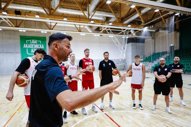 Krakow 17.08.2026 KOSZYKOWKA KOSZKADRA REPREZENTACJA POLSKI TRENING - - - BASKETBALL POLISH national team, Nationalteam PRACTICE PRACTISE NZ trener coach Igor Milicic , koszykarze players , Jaroslaw Zyskowski , Aleksander Balcerowski , dyrektor Michal Ignerski director , zoran milicic , trener coach Marcin Wozniak , fizjoterapeuta Mateusz Mruk , FOT. WOJCIECH FIGURSKI 058SPORT.PL NEWSPIX.PL --- newspix.pl  FOT. WOJCIECH FIGURSKI 058SPORT.PL