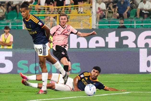 IPA87582581 - Palermo, Italy, August 17, 2026. Renzo Barbera Stadium, Palermo vs. Lecce, a match in the 32nd round of the 2026–2027 Italian Cup. Pictured: Dennis Johnsen (Palermo FC)  Copyright: xFedericoxSerra IPAxSportx xx 87582581