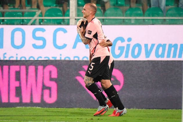IPA87582602 - Palermo, Italy, August 17, 2026. Renzo Barbera Stadium, Palermo vs. Lecce, a match in the 32nd round of the 2026–2027 Italian Cup. In the photo: Dominic Vavassori (Palermo FC) celebrating after scoring a goal and Antonio Palumbo (Palermo FC)  Copyright: xFedericoxSerra IPAxSportx xx 87582602