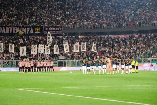 IPA87582565 - Palermo, Italy, August 17, 2026. Renzo Barbera Stadium, Palermo vs. Lecce, a match in the 32nd round of the 2026–2027 Italian Cup. In the photo: A moment of silence  Copyright: xFedericoxSerra IPAxSportx xx 87582565