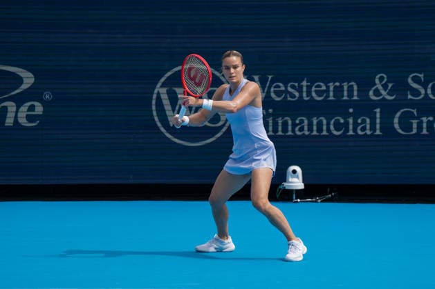 Cincinnati Open: Iga ÅöwiÄÖtek Vs. Maria Sakkaro Third Round Maria Sakkari is seen during her third-round match against Iga Swiatek at the Cincinnati Open in Mason, Ohio, on August 17, 2026. Mason Ohio United States  Copyright: xJasonxWhitmanx originalFilename:whitman-cincinna260817_npN5N.jpg