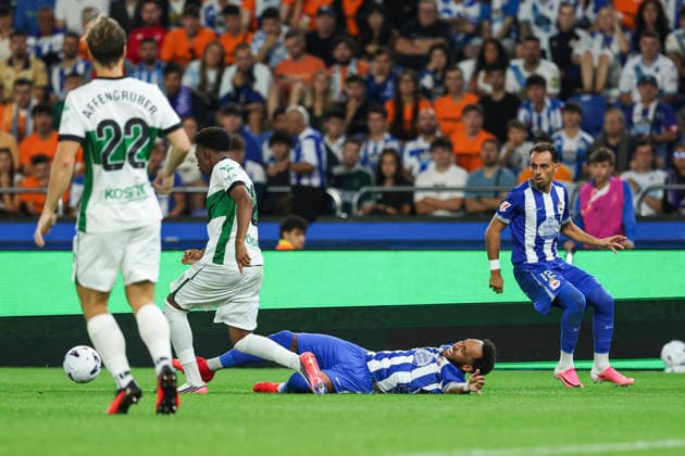 August 17, 2026, A Coruna, A Coruna, SPAIN: Buba Sangare of Elche CF and Pierre-Emerick Aubameyang of RC Deportivo A Coruna in action during the Spanish league, LaLiga EA Sports, football match played between RC Deportivo and Elche CF at Riazor stadium on August 17, 2026, in A Coruna, Spain. A Coruna SPAIN - ZUMAa181 20260817_zaa_a181_090 Copyright: xIrinaxR.xHipolitox