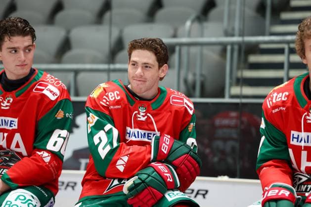 Kyle Mayhew 27 (Augsburger Panther), Mannschafts und Portraitbilder, Augsburger Panther, Saison 2026 2027, Eishockey, Penny-DEL, 17.08.2025 Augsburg Bayern Deutschland *** Kyle Mayhew 27 Augsburg Panthers, team and profile photos, Augsburg Panthers, 2026–2027 season, ice hockey, Penny DEL, August 17, 2025, Augsburg, Bavaria, Germany Copyright: xkolbert-press ChristianxKolbertx