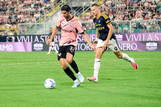 IPA87583744 - Palermo, Italy, August 17, 2026. Renzo Barbera Stadium, Palermo vs. Lecce, a match in the 32nd round of the 2026–2027 Italian Cup. Pictured: Pietro Ceccaroni (Palermo FC)  Copyright: xFedericoxSerra IPAxSportx xx 87583744