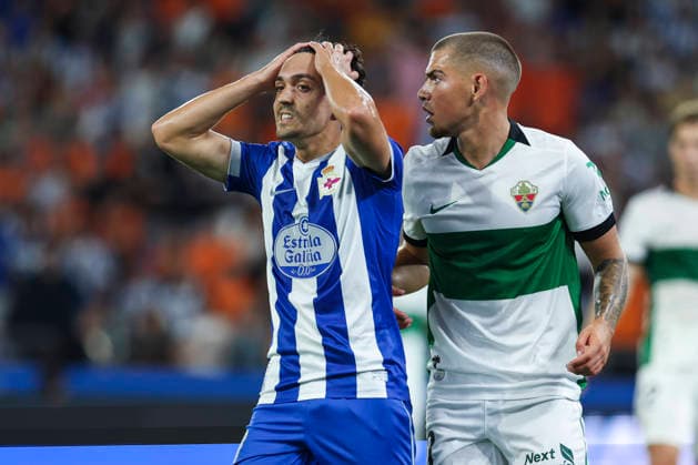 August 17, 2026, A Coruna, A Coruna, SPAIN: Luismi Cruz of RC Deportivo A Coruna lamenting during the Spanish league, LaLiga EA Sports, football match played between RC Deportivo and Elche CF at Riazor stadium on August 17, 2026, in A Coruna, Spain. RC Deportivo A Coruna V Elche CF - LaLiga EA Sports  - ZUMAa181 20260817_zaa_a181_098 Copyright: xIrinaxR.xHipolitox