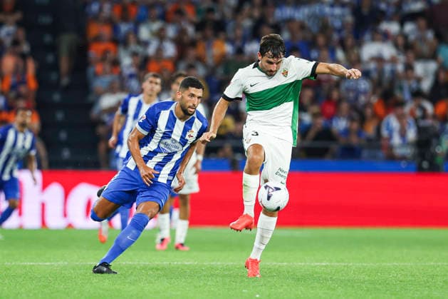 August 17, 2026, A Coruna, A Coruna, SPAIN: Zakaria Eddahchouri of RC Deportivo A Coruna and Victor Chust of Elche CF in action during the Spanish league, LaLiga EA Sports, football match played between RC Deportivo and Elche CF at Riazor stadium on August 17, 2026, in A Coruna, Spain. A Coruna SPAIN - ZUMAa181 20260817_zaa_a181_099 Copyright: xIrinaxR.xHipolitox