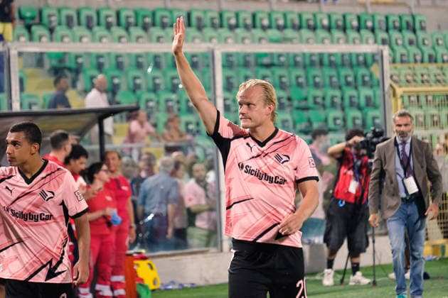 SOCCER - Coppa Italia - Palermo FC vs. US Lecce Photo by IPA ABACAPRESS.COM87584608 - Palermo, Italy, August 17, 2026. Renzo Barbera Stadium, Palermo vs. Lecce, a match in the 32nd round of the 2026–2027 Italian Cup. Pictured: Joel Pohjanpalo (Palermo FC) Palermo Italy  Copyright: xIPAxSport ABACAx