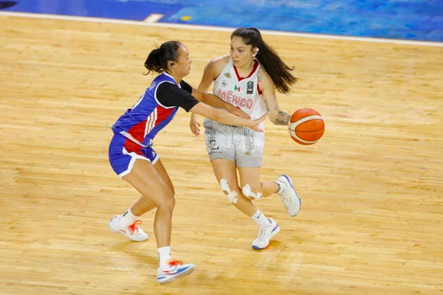 Women s Olympic Basketball Qualifier - Mexico vs. Philippines Hazel Ramirez (R) of Mexico in action against Louna Ozar (L) of the Philippines during a Group B game of the FIBA Women s Basketball World Cup 2026 Pre-Qualifying Tournament between Mexico and Philippines at the Arena Astros in Guadalajara, Mexico, 17 August 2026. Guadalajara Mexico  Copyright: xFranciscoxGuascox