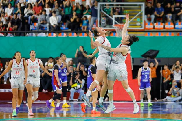 Women s Olympic Basketball Qualifier - Mexico vs. Philippines Mexican players celebrate after winning a Group B game of the FIBA Women s Basketball World Cup 2026 Pre-Qualifying Tournament between Mexico and Philippines at the Arena Astros in Guadalajara, Mexico, 17 August 2026. Guadalajara Mexico  Copyright: xFranciscoxGuascox