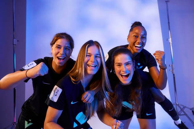 Frauen, 2. Bundesliga, Media Day, FC Viktoria Berlin 06.07.2026, FC Viktoria Berlin, 2.BL Frauen, Media Day zur Saison 2026 2027, Team Fotoshooting, Vorstellung, Berlin, Deutschland Berlin Deutschland *** Women s 2nd Bundesliga, Media Day, FC Viktoria Berlin, July 6, 2026, FC Viktoria Berlin, Women s 2nd Bundesliga, Media Day for the 2026–2027 season, team photo shoot, presentation, Berlin, Germany Berlin Germany Copyright: xFCxViktoriaxBerlinxx