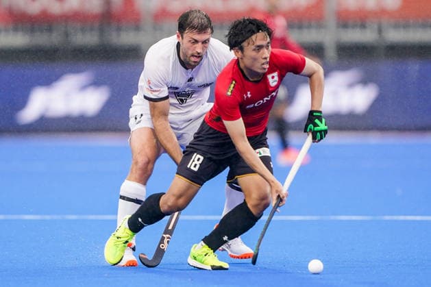 2026-08-18 Japan v New Zealand - FIH Hockey World Cup AMSTELVEEN, NETHERLANDS - AUGUST 18: Nic Woods of New Zealand, Tsubasa Tanaka of Japan during the FIH Hockey World Cup match between Japan and New Zealand at Wagener Stadion on August 18, 2026 in Amstelveen, Netherlands. Amstelveen Wagener Stadion Netherlands Content not available for redistribution in The Netherlands directly or indirectly through any third parties. Copyright: xAndrexWeeningx