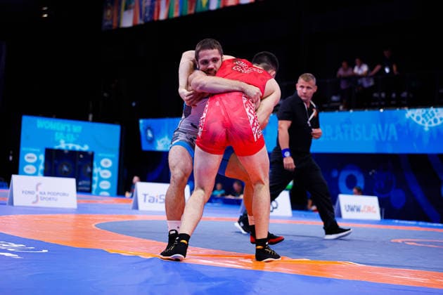 U20 World Championships 82kg GR - Kyrylo Uhrik (UKR) df. Vasileios Semertzidis (GRE) *** U20 World Championships, 82 kg, Greco-Roman: Kyrylo Uhrik (UKR) defeated Vasileios Semertzidis (GRE) Copyright: xKostadinxAndonovx