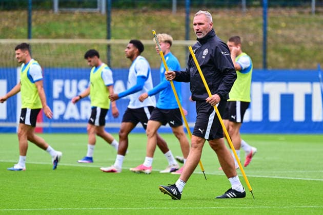 18.08.2026, Fußball, Herren, 2.BL, Saison 2026 2027, Training Holstein Kiel Trainer Tim Walter Kiel, Projensdorf Projensdorf, Trainigsplatz Schleswig-Holstein Deutschland *** August 18, 2026, Soccer, Men s, 2nd Division, 2026–2027 Season, Holstein Kiel Training, Coach Tim Walter, Kiel, Projensdorf, Projensdorf, Training Field, Schleswig-Holstein, Germany