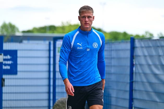 18.08.2026, Fußball, Herren, 2.BL, Saison 2026 2027, Training Holstein Kiel Phil Harres Kiel, Projensdorf Projensdorf, Trainigsplatz Schleswig-Holstein Deutschland *** August 18, 2026, Soccer, Men s, 2nd Division, 2026–2027 Season, Holstein Kiel Training Session, Phil Harres, Kiel, Projensdorf, Projensdorf, Training Field, Schleswig-Holstein, Germany