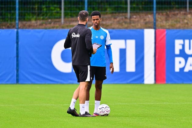 18.08.2026, Fußball, Herren, 2.BL, Saison 2026 2027, Training Holstein Kiel Andu Kelati im Aufbautraining Kiel, Projensdorf Projensdorf, Trainigsplatz Schleswig-Holstein Deutschland *** August 18, 2026, Soccer, Men s, 2nd Division, 2026–2027 Season, Holstein Kiel Training: Andu Kelati in rehabilitation training in Kiel, Projensdorf, Projensdorf, Training Ground, Schleswig-Holstein, Germany