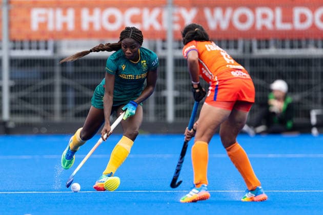 India v South Africa - FIH Hockey World Cup AMSTELVEEN, NETHERLANDS - AUGUST 18: Onthatile Zulu of South Africa and Neha of India during the FIH Hockey World Cup match between India and South Africa at Wagener Stadion on August 18, 2026 in Amstelveen, Netherlands. Amstelveen Wagener Stadion Netherlands Content not available for redistribution in The Netherlands directly or indirectly through any third parties. Copyright: xMarcelxvanxPlateringenx