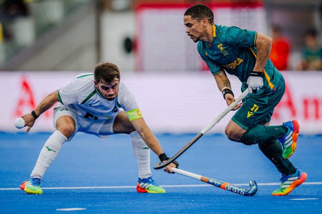 2026 Men s FIH Hockey World Cup Pool C, Belfius Hockey Arena, Wavre, Belgium 18 8 2026 Ireland vs South Africa Ireland™s Kyle Marshall with Tevin Kok of South Africa Kyle Marshall with Tevin Kok 18 8 2026  Copyright: xx WP7_1326 20260818
