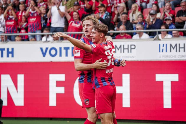 Deutschland: Fussball Saison 2026 2027 , Testspiel Freundschaftsspiel , 1. FC Heidenheim vs. FC Bayern München - Voith-Arena (Heidenheim) Yannik Wagner (1. FC Heidenheim, 38) und Mikkel Kaufmann (1. FC Heidenheim, 29) Tor, Torjubel, Jubel, Freude, Emotionen, Tor und Torjubel zum 1:0 Heidenheim Voith-Arena Deutschland Germany *** Germany Soccer Season 2026–2027, Exhibition Match, 1. FC Heidenheim vs. FC Bayern Munich, Voith Arena, Heidenheim, Yannik Wagner (1. FC Heidenheim, 38) and Mikkel Kaufmann (1. FC Heidenheim, 29), Goal, Goal Celebration, celebration, joy, emotions, goal, and goal celebration for the 1–0 win by Heidenheim at the Voith Arena, Germany Copyright: xBennetxLongx