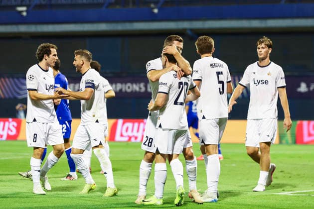 Zagreb 20260818. Viking players celebrate Peter Christiansen s goal during the Champions League qualifying playoff match between Dinamo Zagreb and Viking at Maksimir stadium. Photo: Nikola Krstic NTB EDITORIAL USE ONLY. RESTRICTED USE FOR BETTING COMPANIES Ref:_SPO5IaGTZlftRc.jpg *** Zagreb, August 18, 2026: Viking players celebrate Peter Christiansen’s goal during the Champions League qualifying playoff match between Dinamo Zagreb and Viking at Maksimir Stadium. Photo: Nikola Krstic, NTB. EDITORIAL USE ONLY. RESTRICTED USE FOR BETTING COMPANIES.  Copyright: xNikolaxKrsticx xNTBx