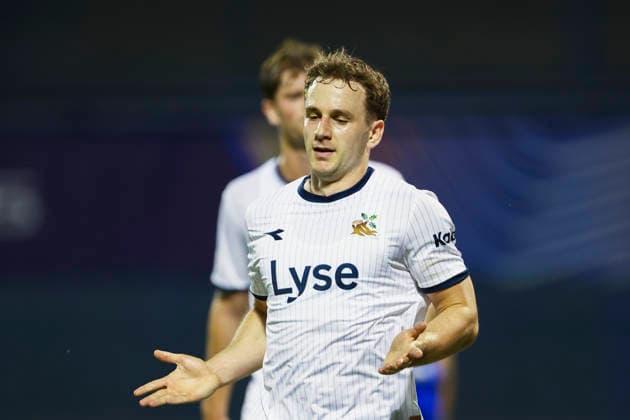 Zagreb 20260818. Vikings Peter Christiansen feirer sin 2-1 scoring under playoff-kampen i Champions League-kvalifiseringen mellom Dinamo Zagreb og Viking pa Maksimir stadion. Foto: Nikola Krstic NTB EDITORIAL USE ONLY. RESTRICTED USE FOR BETTING COMPANIES Ref:_SPOWaSVklcYONc.jpg *** Zagreb, August 18, 2026: Viking s Peter Christiansen celebrates his 2-1 goal during the Champions League qualifying playoff match between Dinamo Zagreb and Viking at Maksimir Stadium. Photo: Nikola Krstic, NTB. EDITORIAL USE ONLY. RESTRICTED USE FOR BETTING COMPANIES.  Copyright: xNTBx