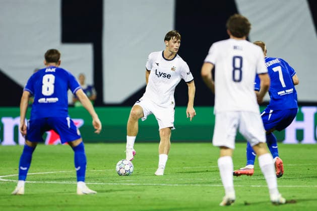 Champions League-kvalifisering, playoff: Dinamo Zagreb-Viking Zagreb 20260818. Vikings Henrik Falchener under playoff-kampen i Champions League-kvalifiseringen mellom Dinamo Zagreb og Viking pa Maksimir stadion. Foto: Nikola Krstic NTB Zagreb Kroatia EDITORIAL USE ONLY. RESTRICTED USE FOR BETTING COMPANIES Ref:_SPOe_BLBo8OMjI.jpg *** Champions League Qualifying, Playoff: Dinamo Zagreb vs. Viking Zagreb, August 18, 2026. Viking’s Henrik Falchener during the Champions League qualifying playoff match between Dinamo Zagreb and Viking at Maksimir Stadium. Photo by Nikola Krstic, NTB, Zagreb, Croatia. EDITORIAL USE ONLY. RESTRICTED USE FOR BETTING COMPANIES  Copyright: xNTBx