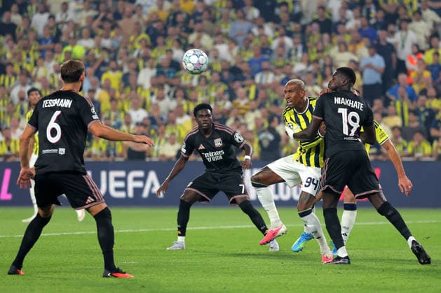 2026-08-18 Fenerbahce v Olympique Lyonnais - UEFA Champions League 2026 27 Play-Offs First Leg ISTANBUL, TURKEY - AUGUST 18: Tanner Tessmann of Olympique Lyonnais, Ernest Nuamah of Olympique Lyonnais, Talisca of Fenerbahce, Moussa Niakhate of Olympique Lyonnais during the UEFA Champions League 2026 27 Play-Offs First Leg match between Fenerbahce and Olympique Lyonnais at Sukru Saracoglu Stadium on August 18, 2026 in Istanbul, Turkey. (Photo by BSR Agency) Istanbul Turkey Content not available for redistribution in The Netherlands directly or indirectly through any third parties. Copyright: xBSRxAgencyx